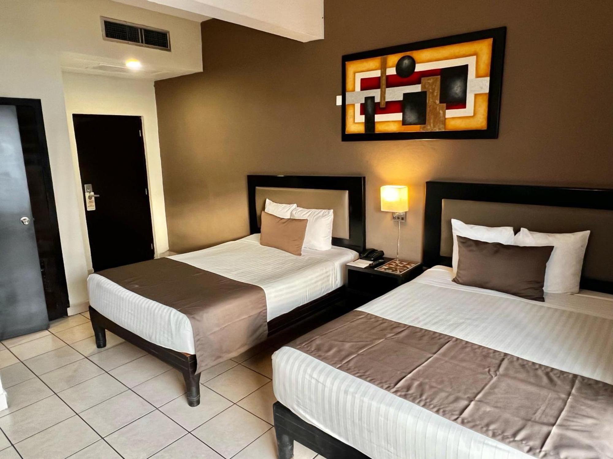 Hotel La Siesta Malecon Mazatlán Værelse billede