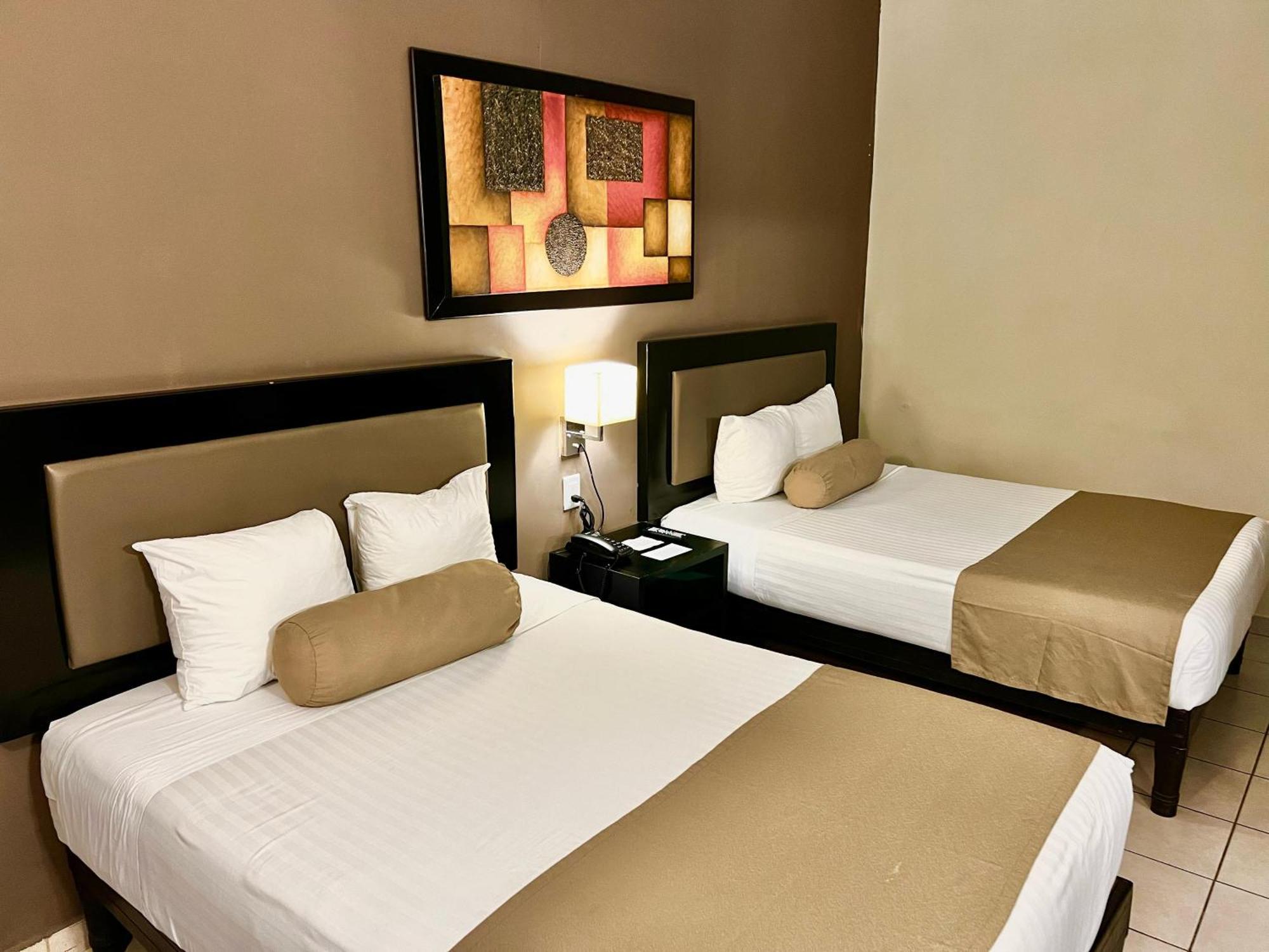 Hotel La Siesta Malecon Mazatlán Værelse billede